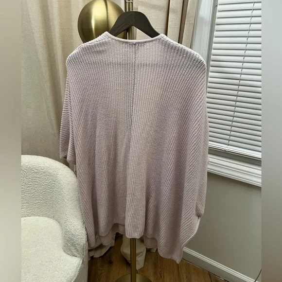 LOFT Poncho | Medium - Large - Picture 6 of 7